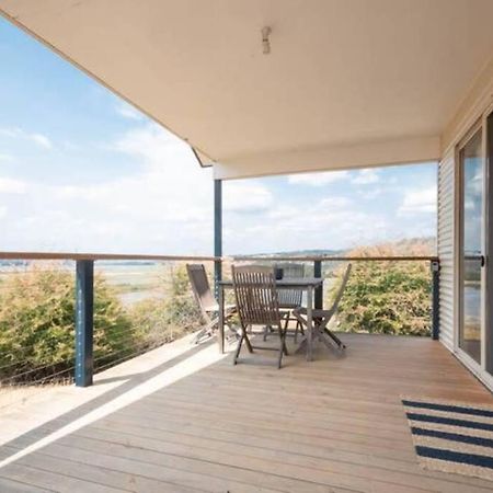 Private 2 Bedroom Cabin Retreat Legana Esterno foto